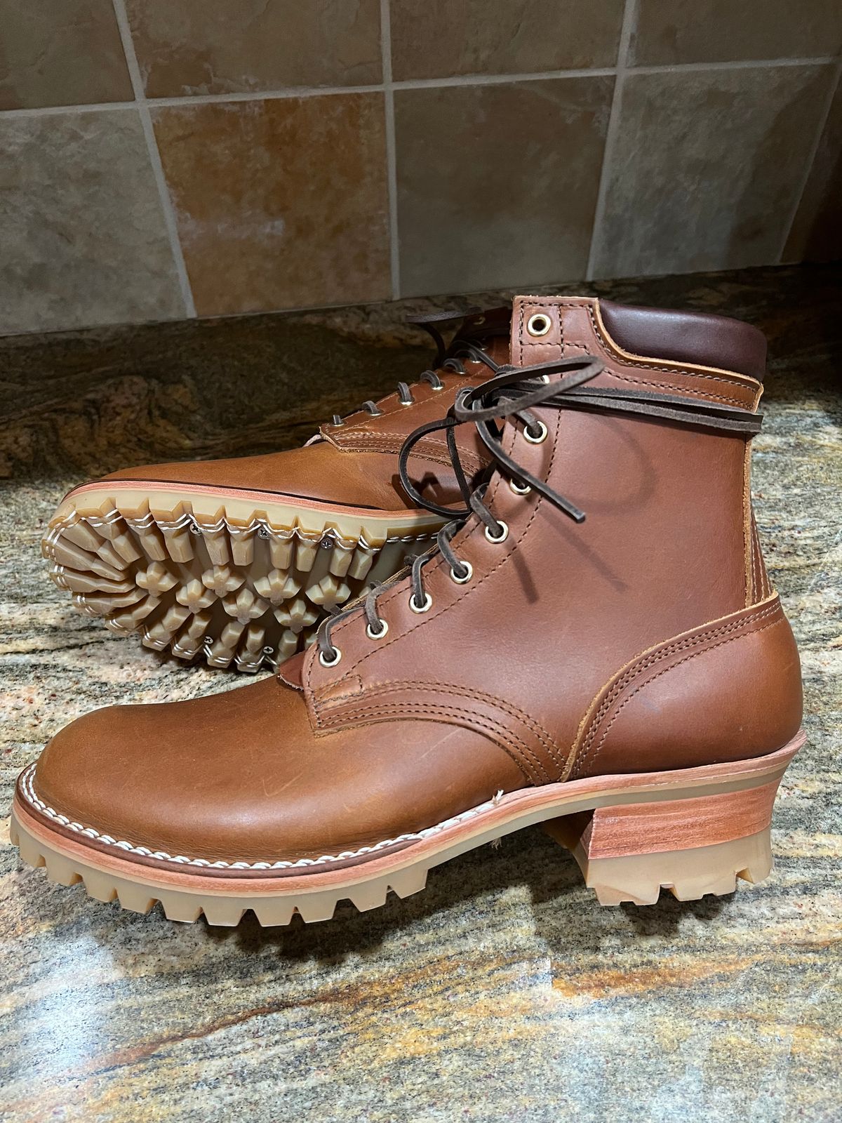Photo by SpydercoMariner on July 10, 2025 of the Nicks MTO in Horween Rio Latigo.