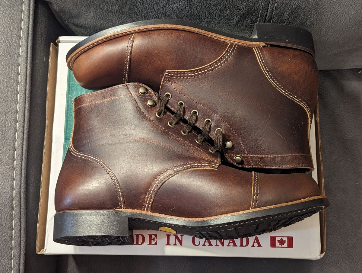 Photo by weltventurer on October 3, 2023 of the Canada West Boots WM. Moorby 2817 in Pecan Tumbled.
