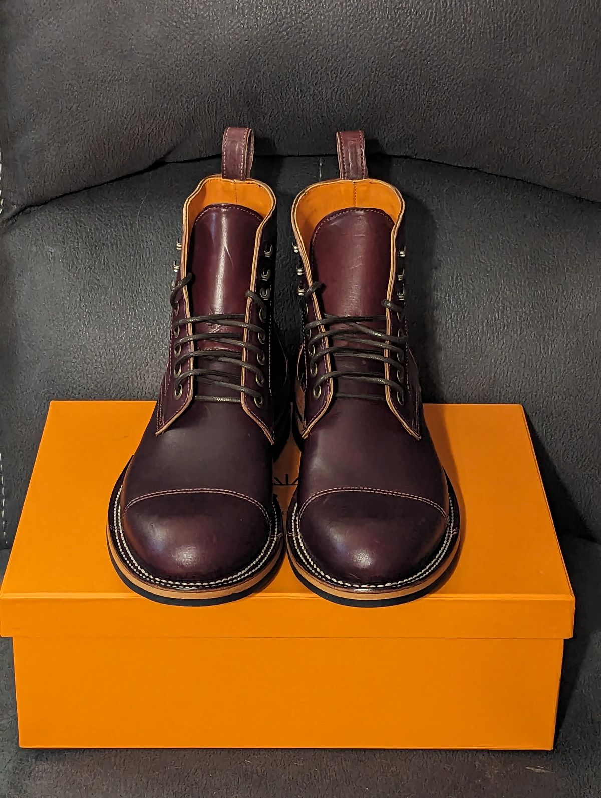 Photo by weltventurer on October 3, 2023 of the Bordon Tukano Boots in Wickett & Craig Burgundy Oiled Latigo.