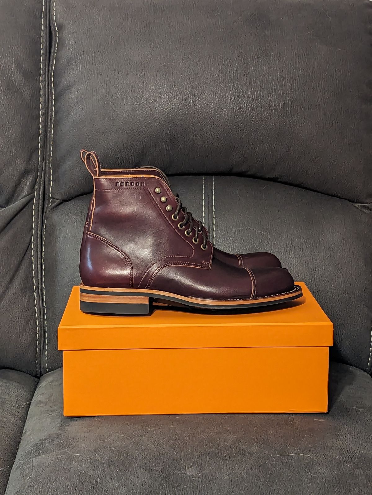 Photo by weltventurer on October 3, 2023 of the Bordon Tukano Boots in Wickett & Craig Burgundy Oiled Latigo.