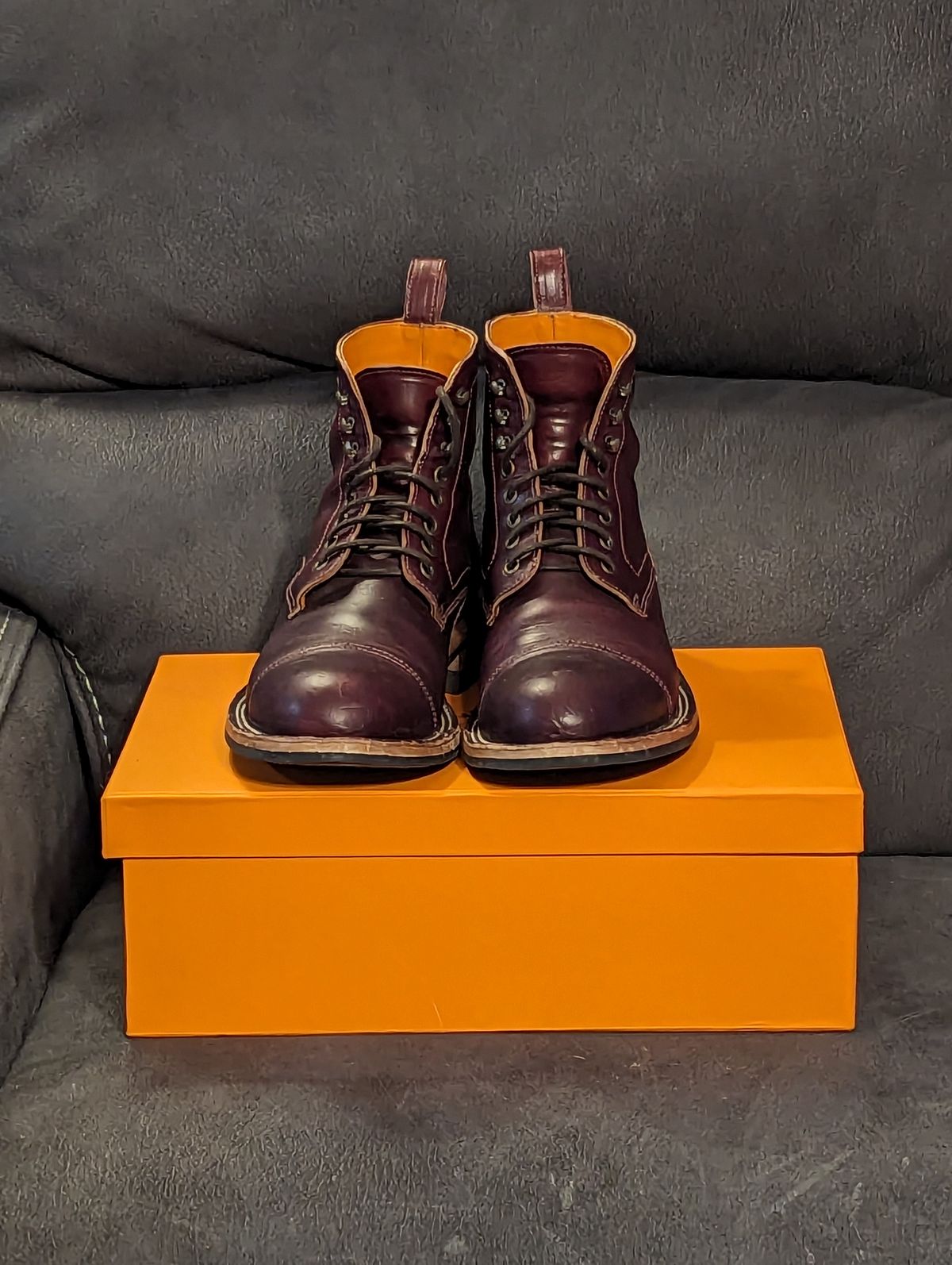 Photo by weltventurer on December 4, 2023 of the Bordon Tukano Boots in Wickett & Craig Burgundy Oiled Latigo.