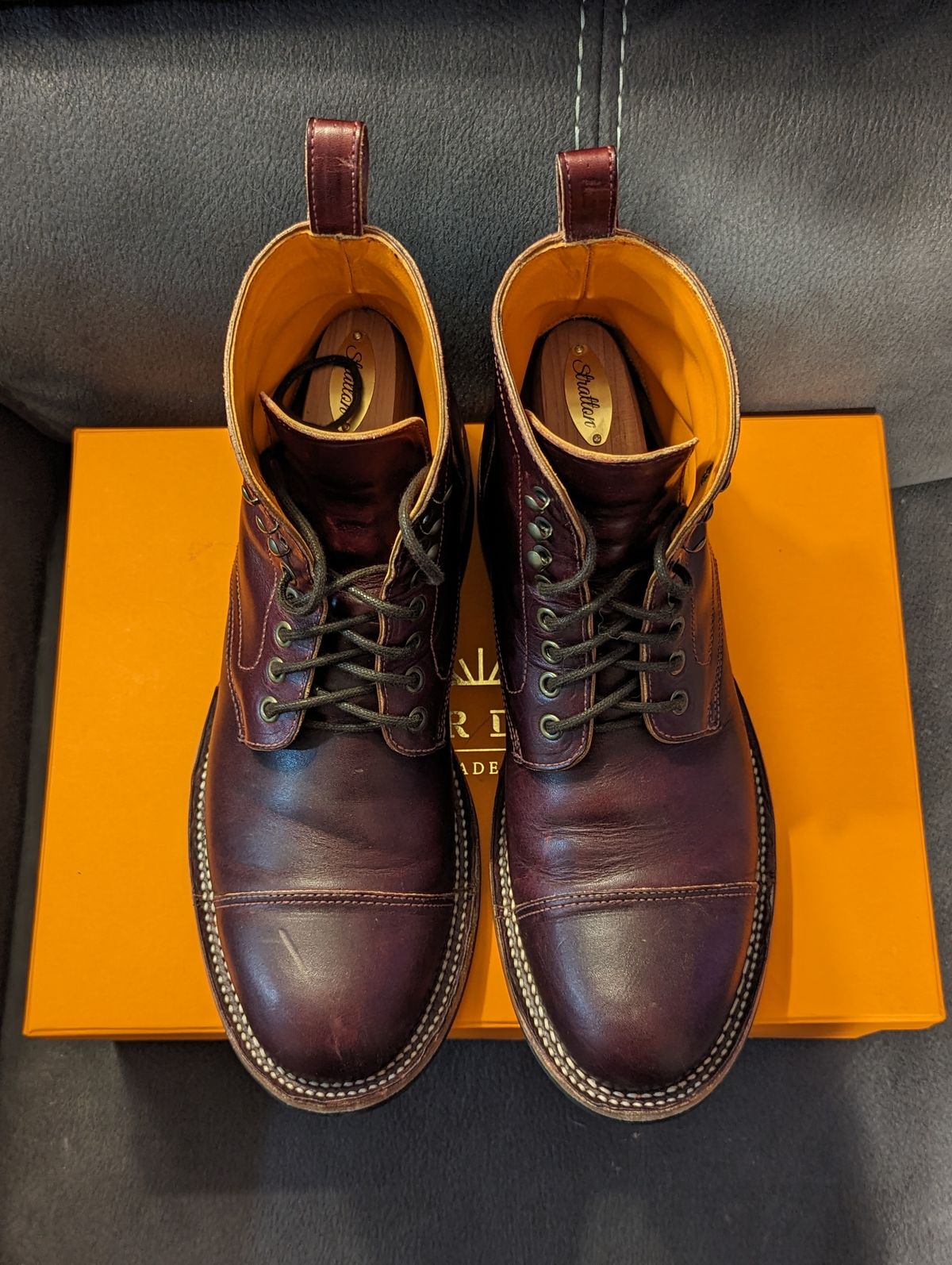 Photo by weltventurer on December 4, 2023 of the Bordon Tukano Boots in Wickett & Craig Burgundy Oiled Latigo.