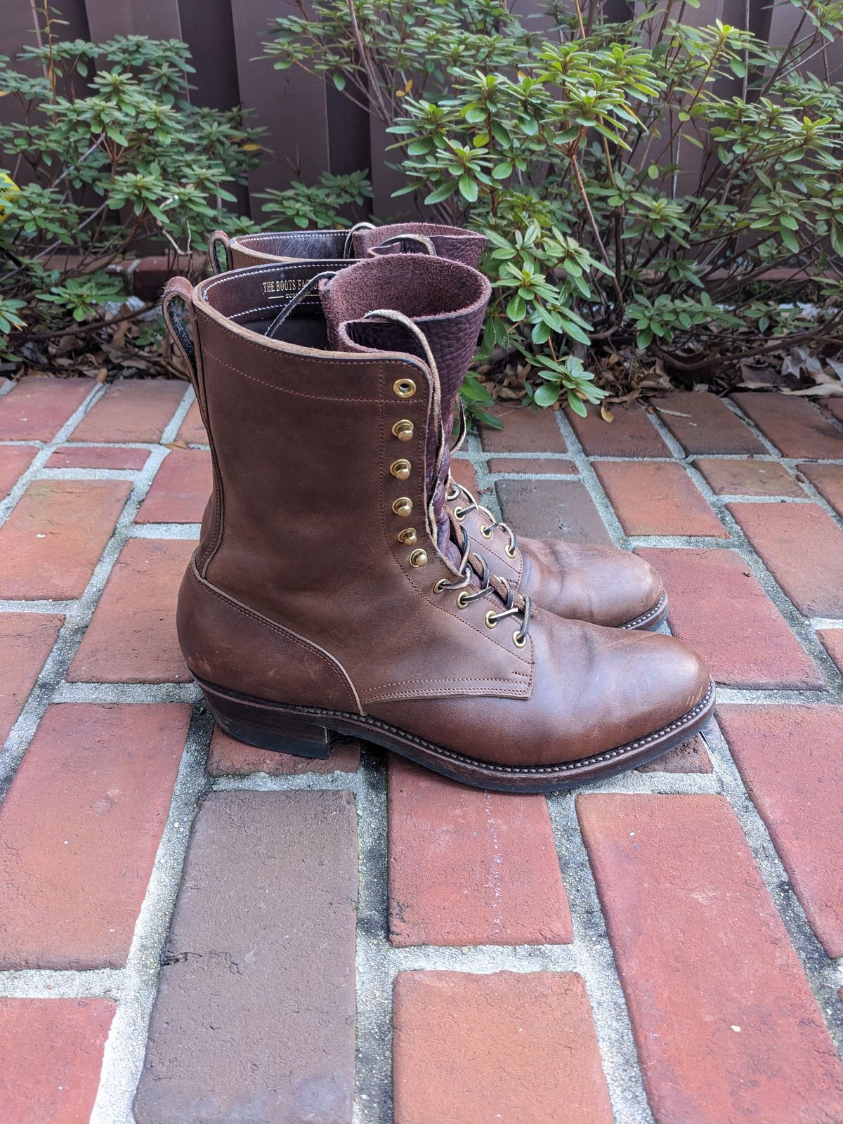 Photo by ganelo on January 4, 2024 of the Rolling Dub Trio Griffin 8.5" Plain Toe Boots in Unknown Material.