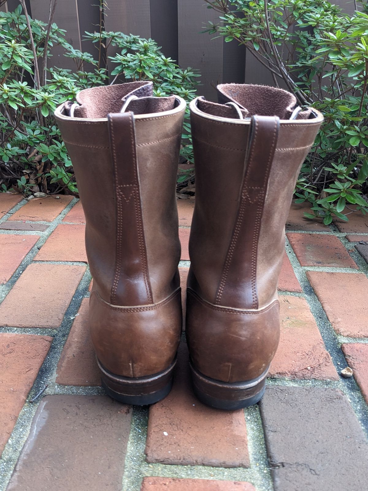 Photo by ganelo on March 5, 2024 of the Rolling Dub Trio Griffin 8.5" Plain Toe Boots in Unknown Material.