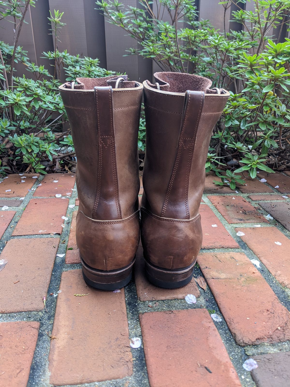 Photo by ganelo on April 4, 2024 of the Rolling Dub Trio Griffin 8.5" Plain Toe Boots in Unknown Material.