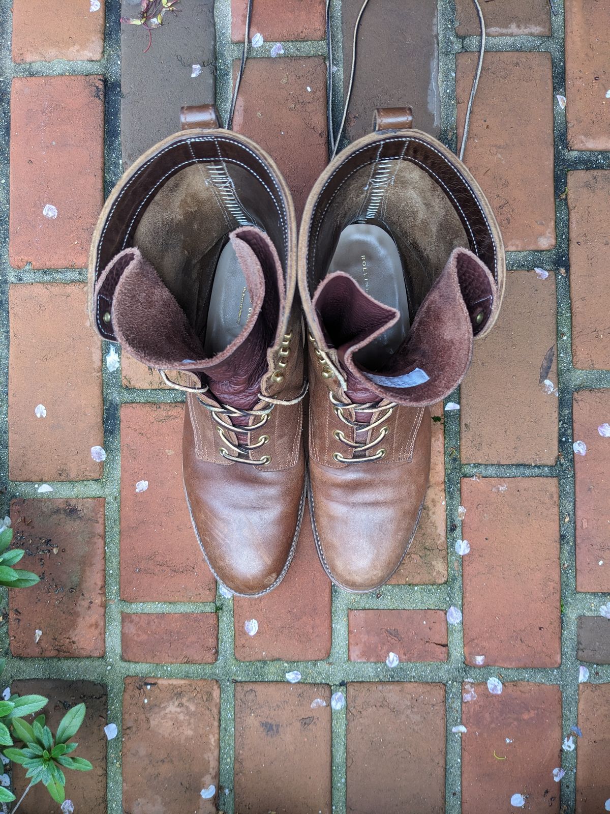 Photo by ganelo on April 4, 2024 of the Rolling Dub Trio Griffin 8.5" Plain Toe Boots in Unknown Material.