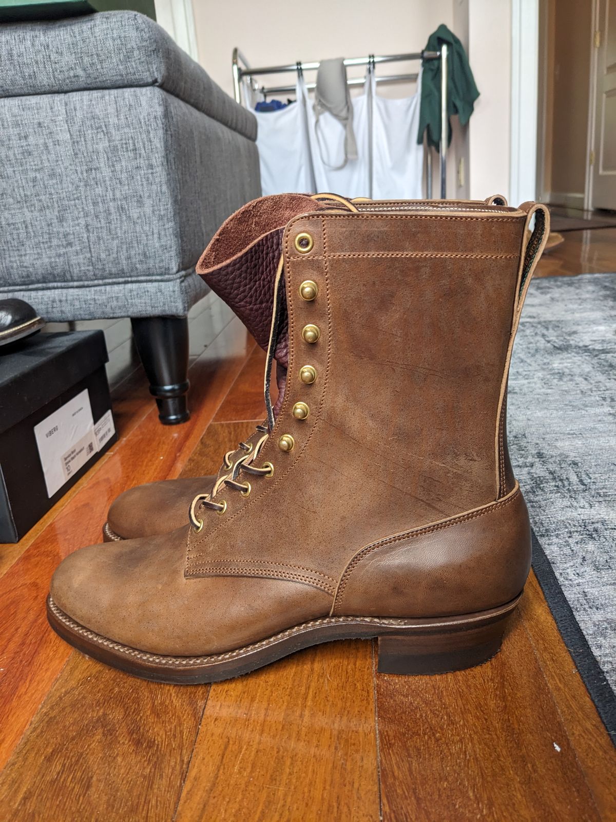 Photo by ganelo on October 9, 2023 of the Rolling Dub Trio Griffin 8.5" Plain Toe Boots in Unknown Material.