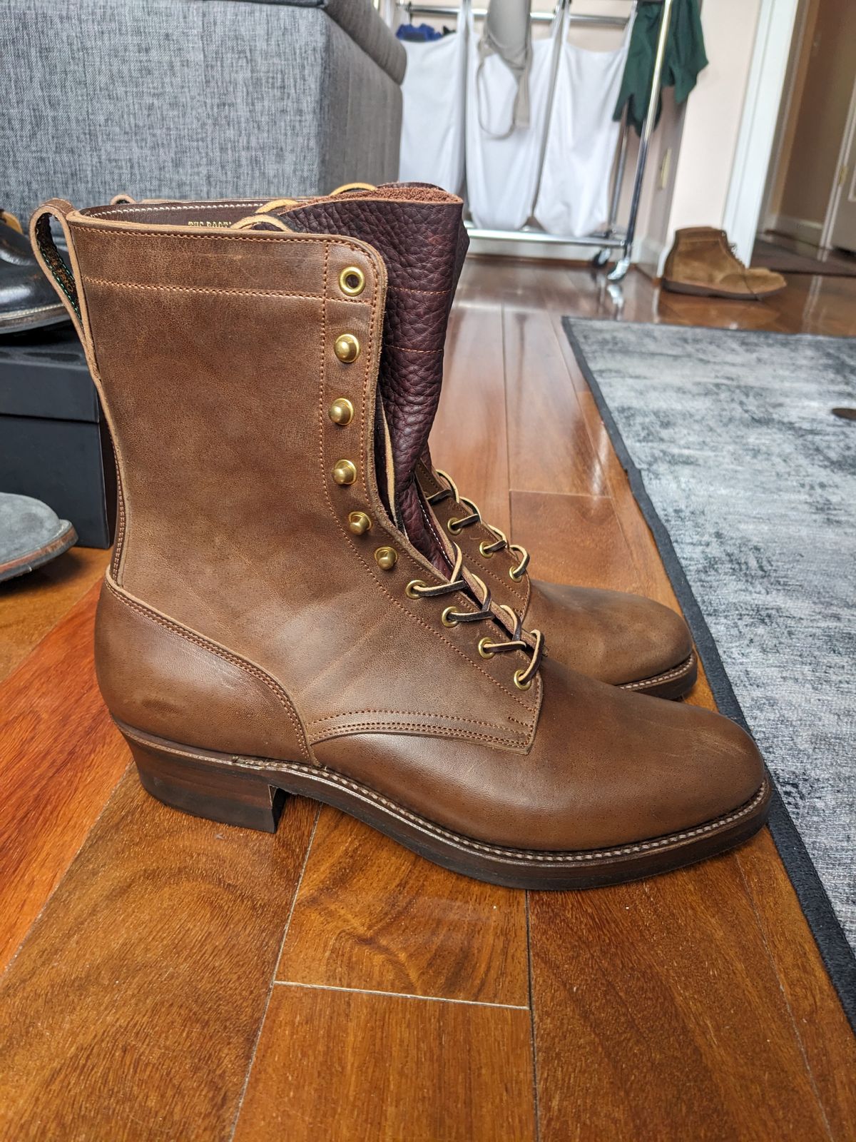 Photo by ganelo on October 9, 2023 of the Rolling Dub Trio Griffin 8.5" Plain Toe Boots in Unknown Material.