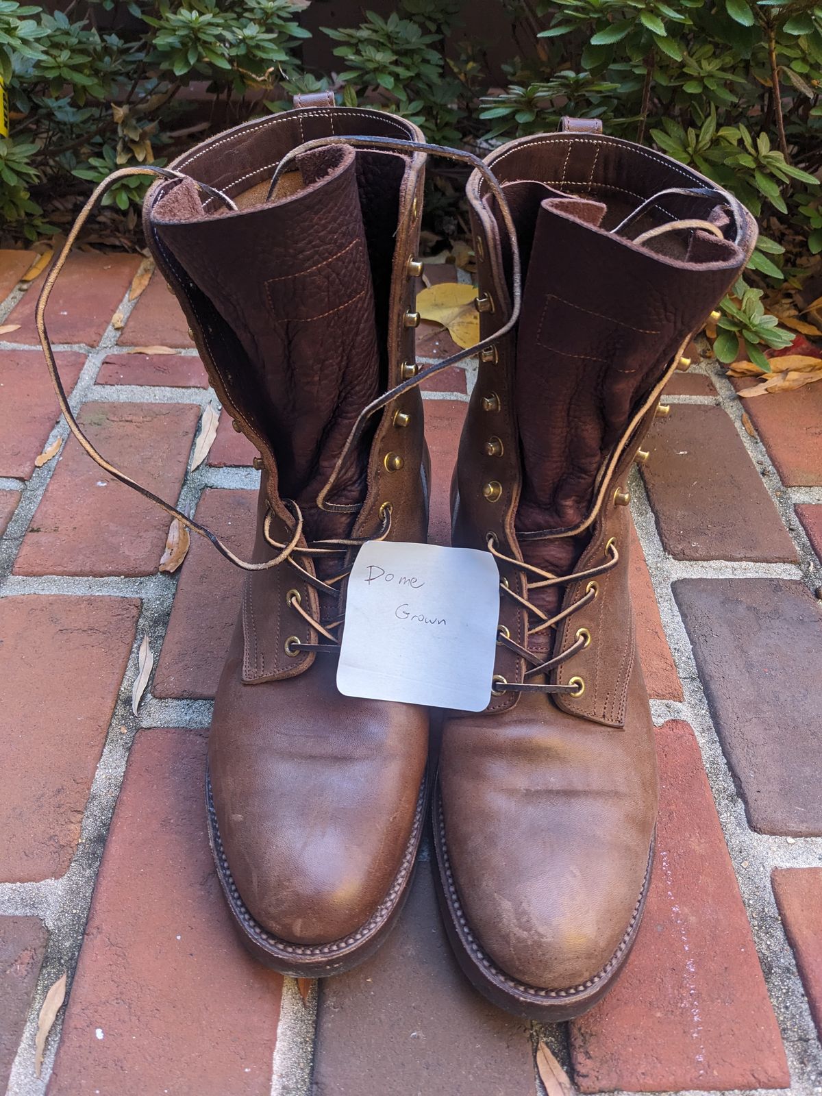 Photo by ganelo on November 3, 2023 of the Rolling Dub Trio Griffin 8.5" Plain Toe Boots in Unknown Material.