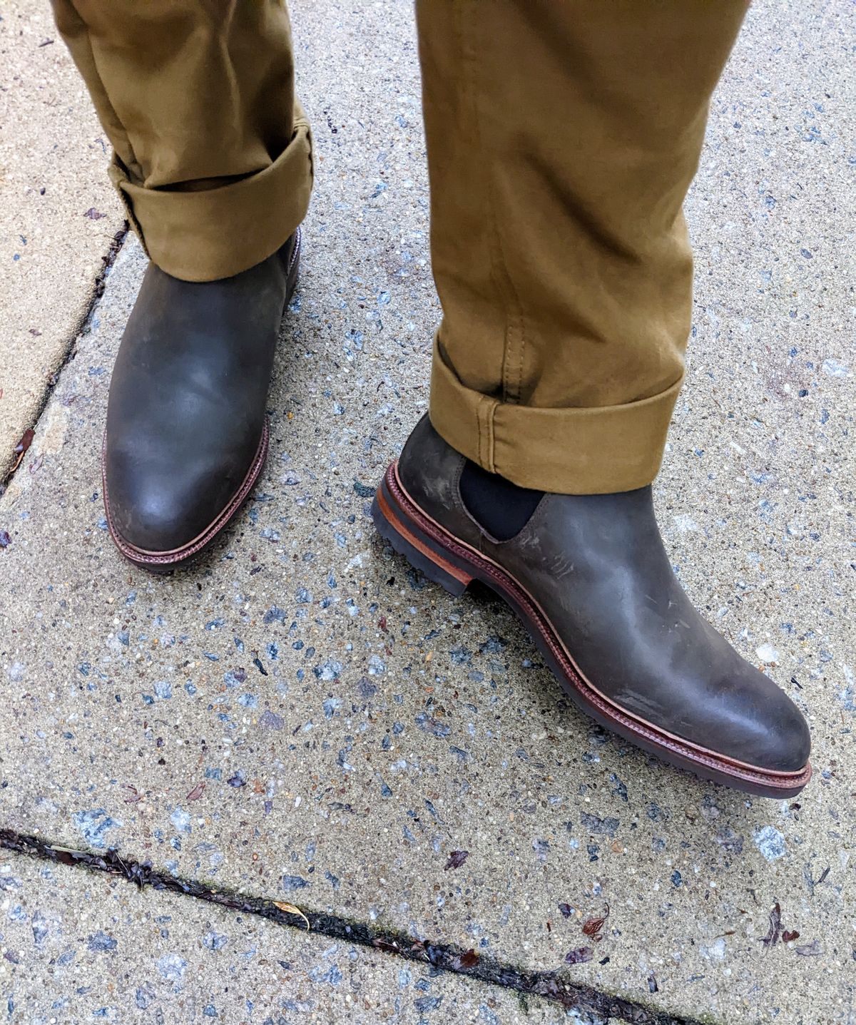 Photo by ganelo on October 2, 2022 of the Meermin Chelsea Boot in Caper Green Waxy Shell Cordovan.