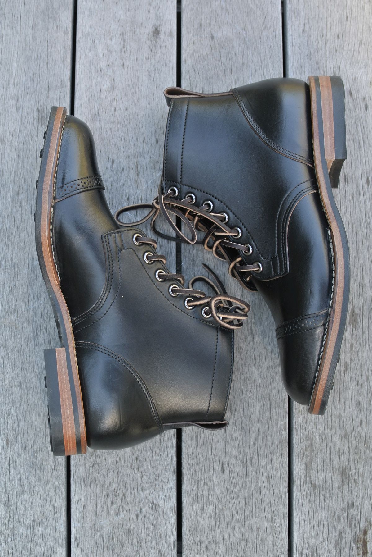 Photo by nootboot on October 1, 2022 of the Viberg Service Boot BCT in Maryam Black Teacore Horsebutt.