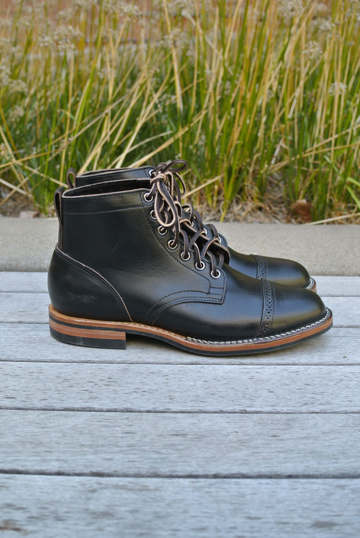 Photo by nootboot on October 1, 2022 of the Viberg Service Boot BCT in Maryam Black Teacore Horsebutt.