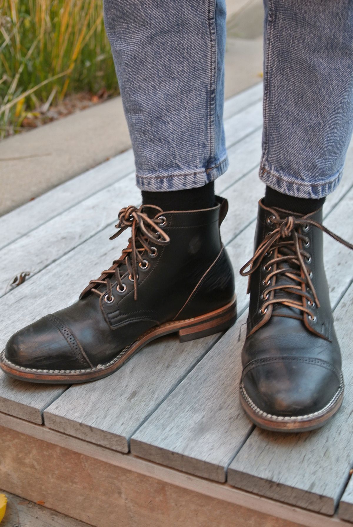 Photo by nootboot on November 5, 2022 of the Viberg Service Boot BCT in Maryam Black Teacore Horsebutt.