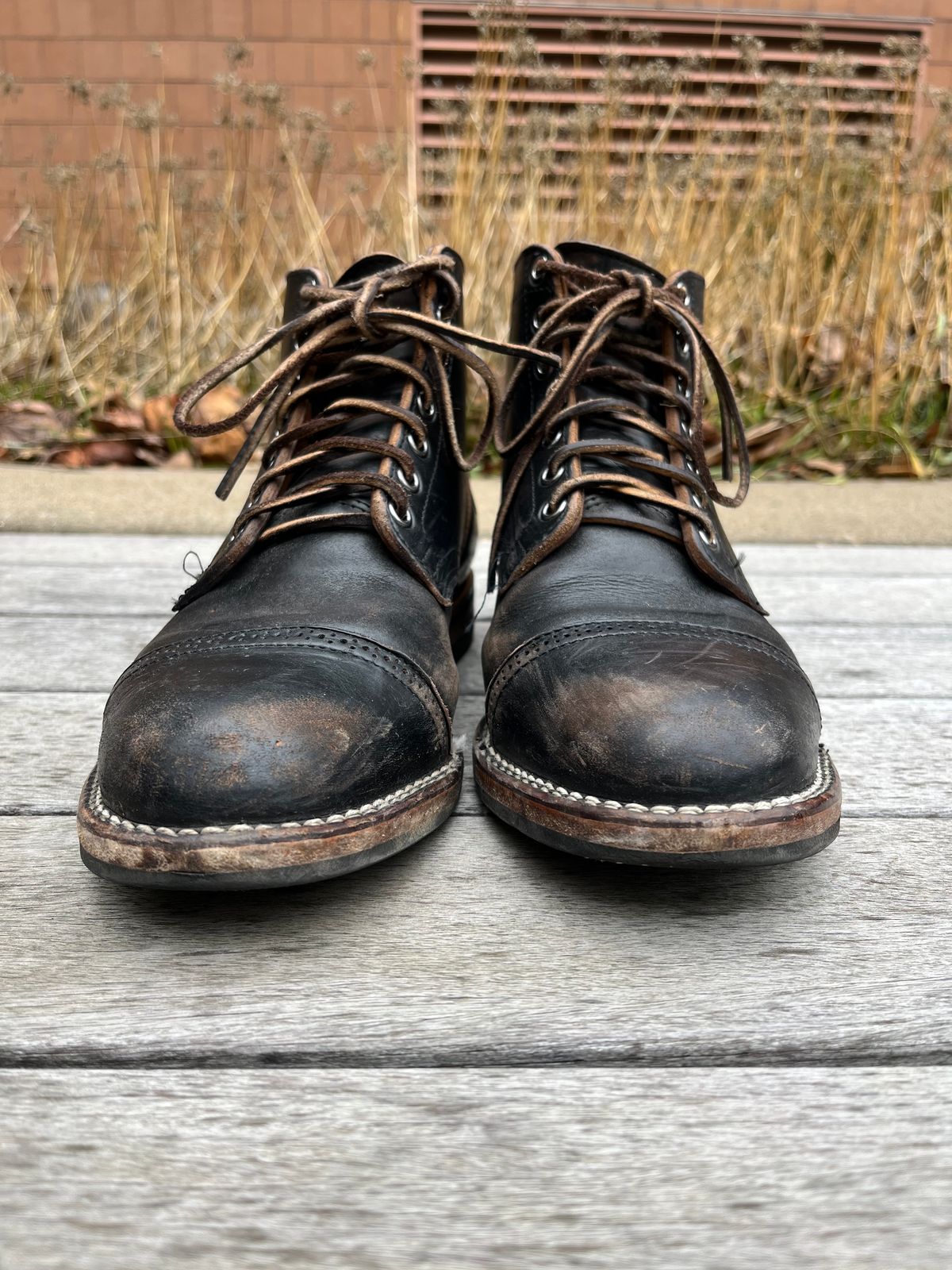 Photo by nootboot on January 5, 2023 of the Viberg Service Boot BCT in Maryam Black Teacore Horsebutt.