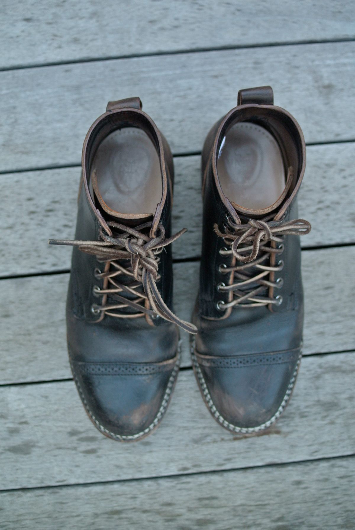 Photo by nootboot on March 4, 2023 of the Viberg Service Boot BCT in Maryam Black Teacore Horsebutt.