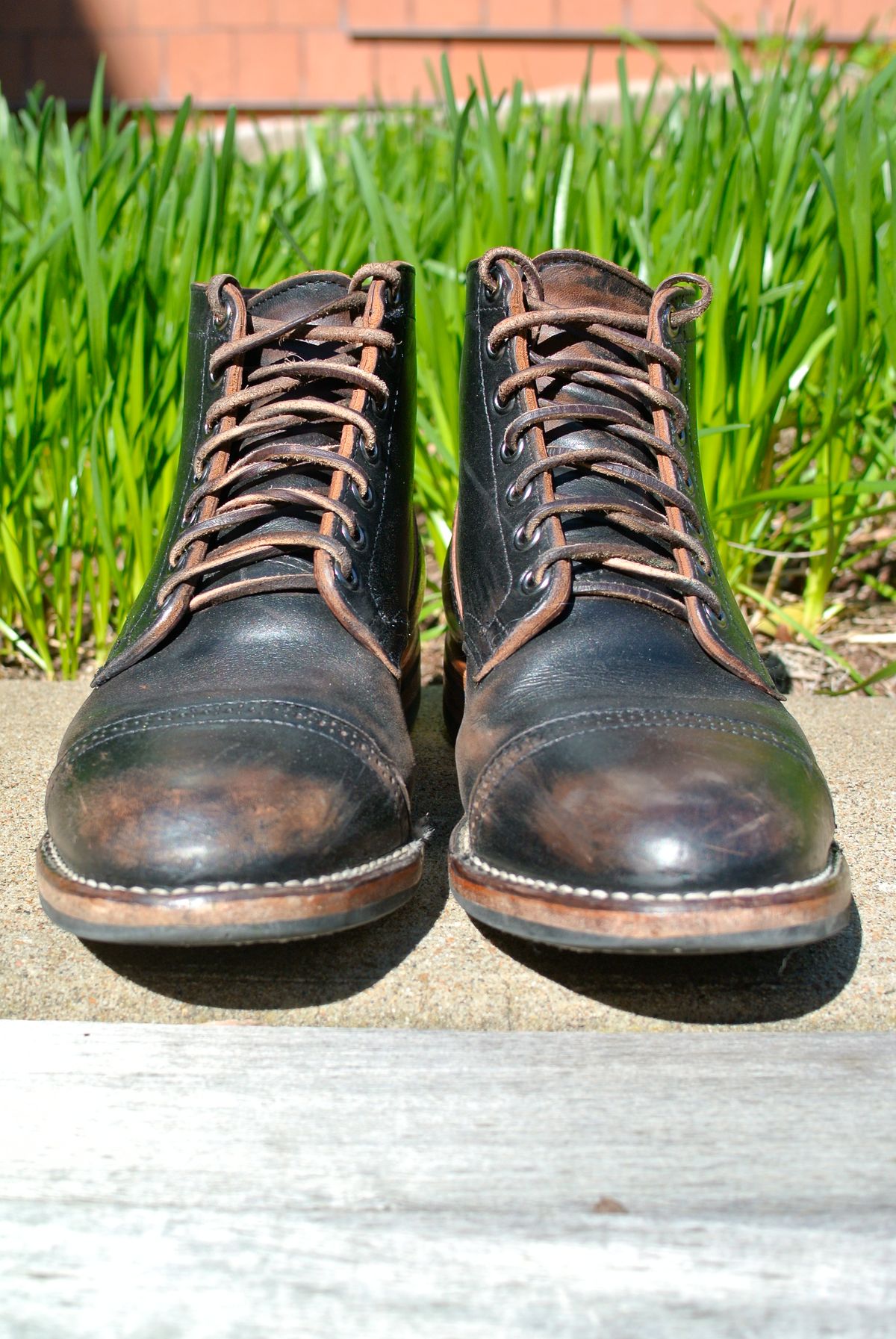 Photo by nootboot on April 5, 2023 of the Viberg Service Boot BCT in Maryam Black Teacore Horsebutt.
