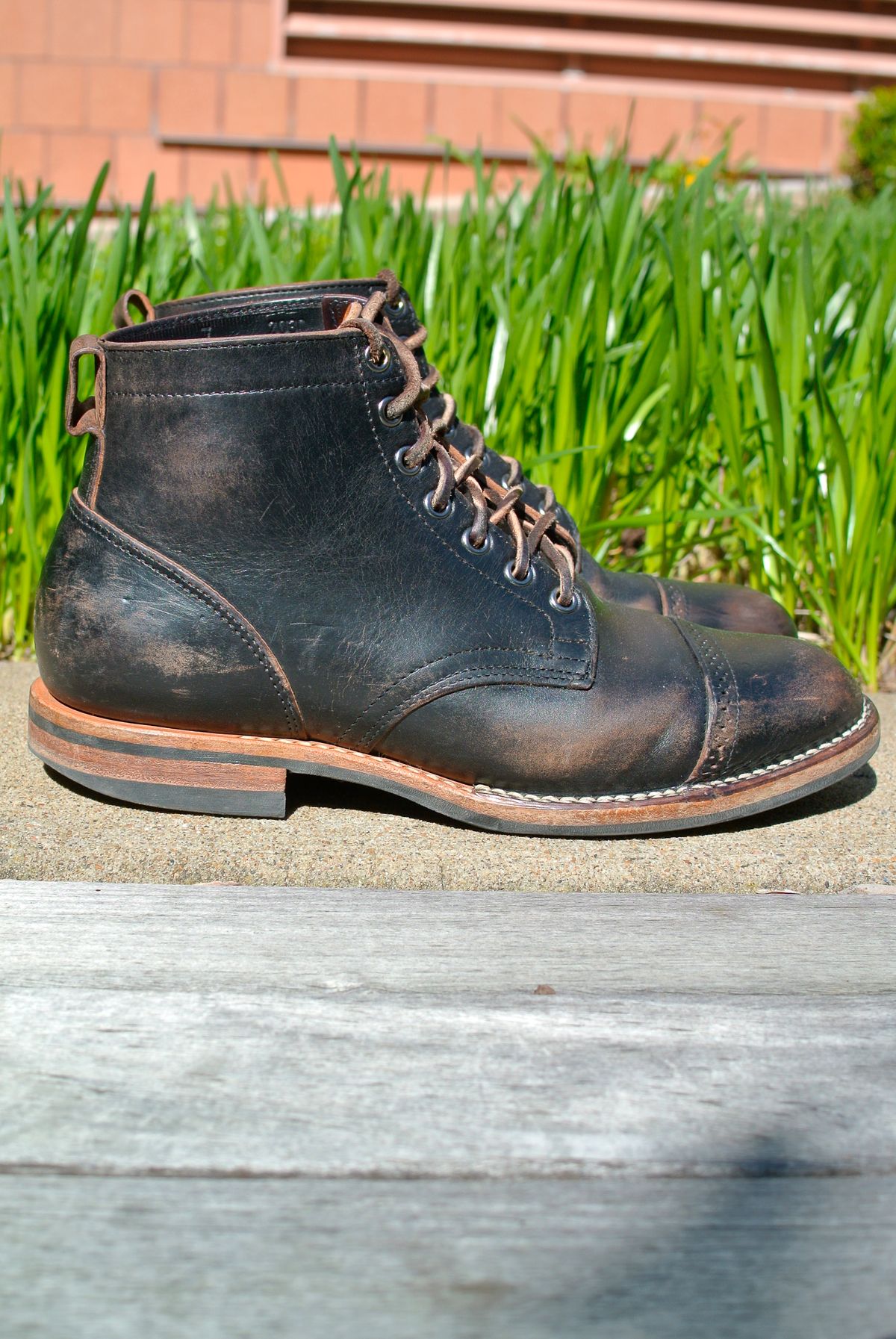 Photo by nootboot on April 5, 2023 of the Viberg Service Boot BCT in Maryam Black Teacore Horsebutt.