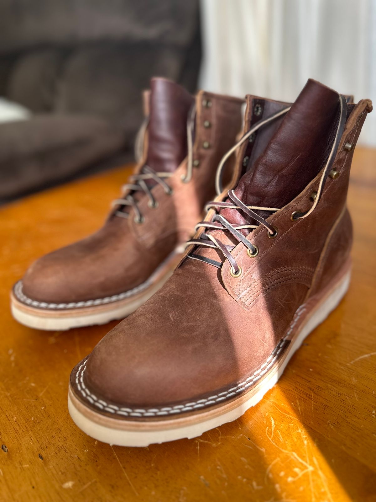 Photo by Hunter_Zenger on October 1, 2023 of the Nicks MTO in Horween Whiskey Predator.