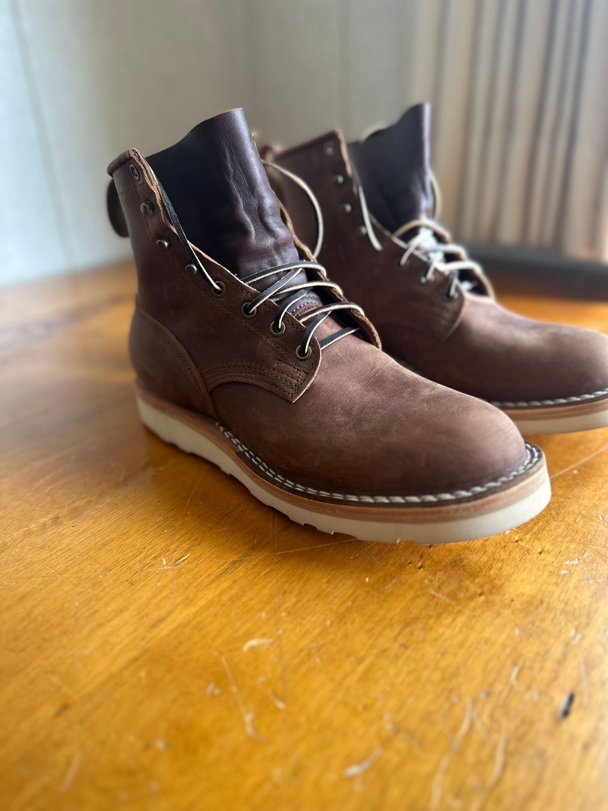 Photo by Hunter_Zenger on October 1, 2023 of the Nicks MTO in Horween Whiskey Predator.