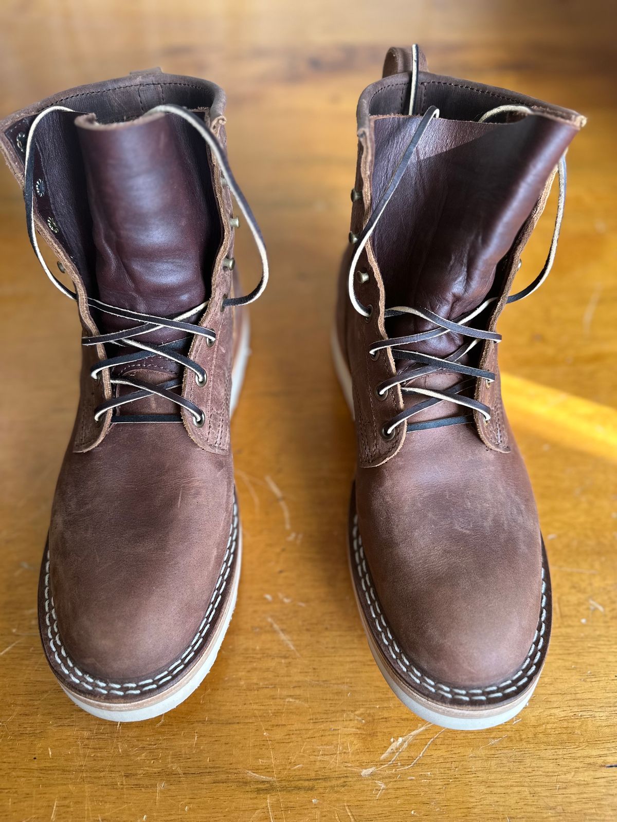 Photo by Hunter_Zenger on October 1, 2023 of the Nicks MTO in Horween Whiskey Predator.