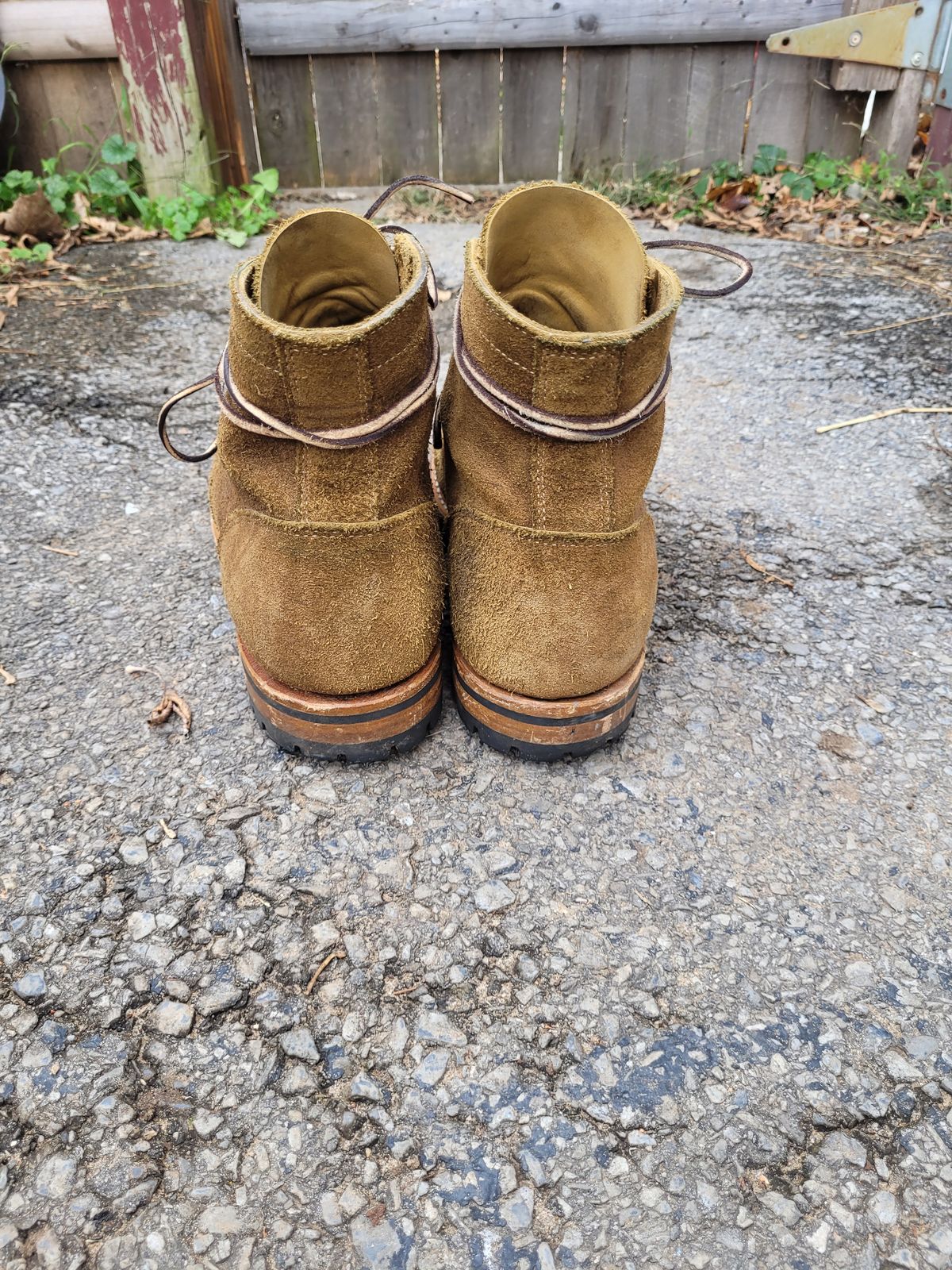 Photo by ct358545 on November 1, 2023 of the Truman Service Boot in Tasman Leather Group Coyote Roughout.