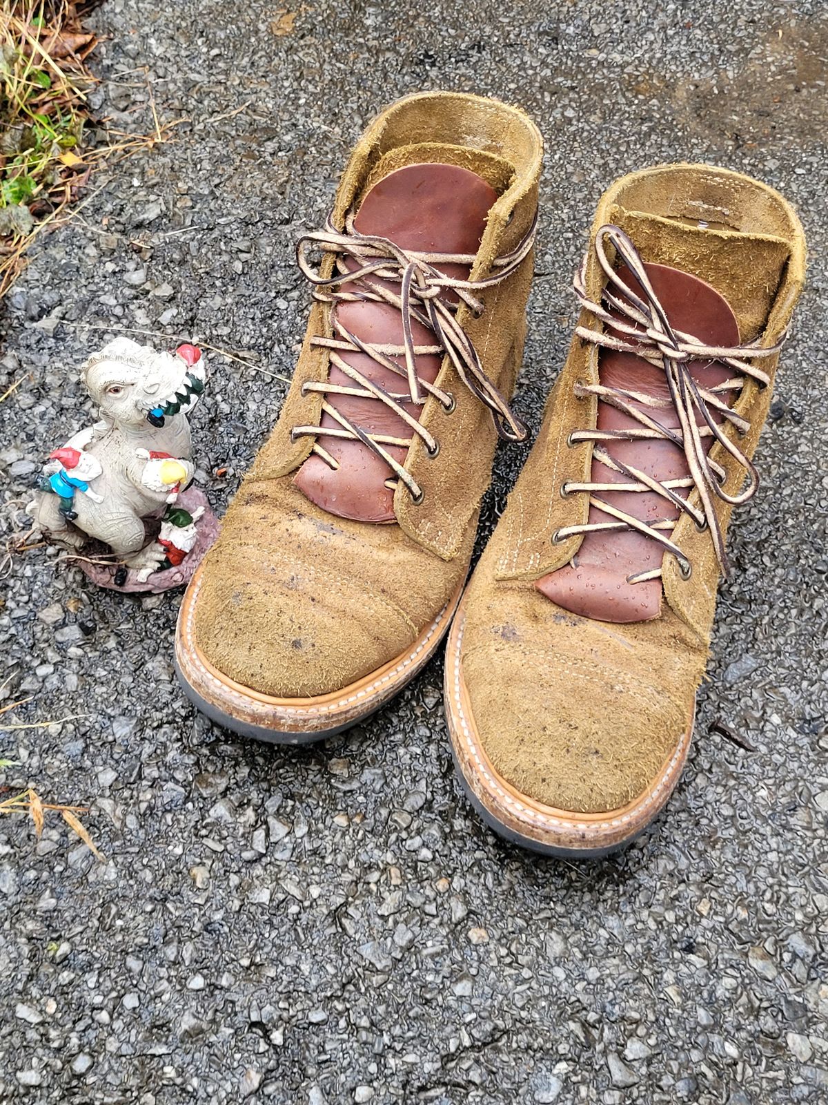 Photo by ct358545 on December 3, 2023 of the Truman Service Boot in Tasman Leather Group Coyote Roughout.