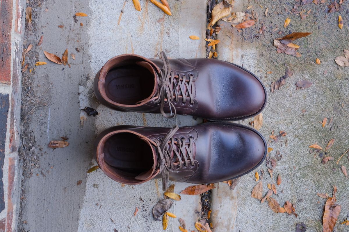 Photo by danadd94 on November 2, 2023 of the Viberg x Himel Ammunition Boot in Comipel Brown Horsebutt.