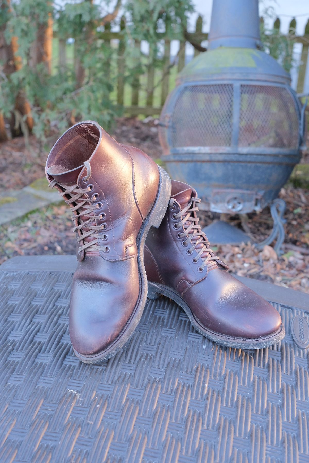 Photo by danadd94 on February 5, 2024 of the Viberg x Himel Ammunition Boot in Comipel Brown Horsebutt.