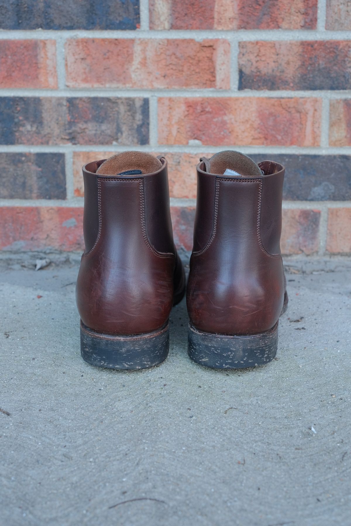 Photo by danadd94 on February 5, 2024 of the Viberg x Himel Ammunition Boot in Comipel Brown Horsebutt.