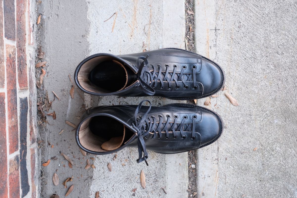 Photo by danadd94 on December 1, 2022 of the Clinch Gary Boots in Black-Overdyed Horsebutt.