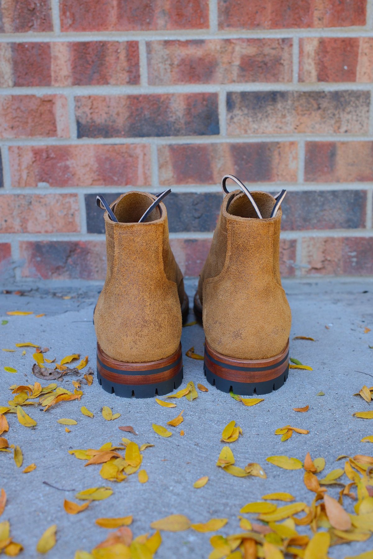 Photo by danadd94 on October 1, 2024 of the Viberg Service Boot in Horween Wheat Predator Roughout.