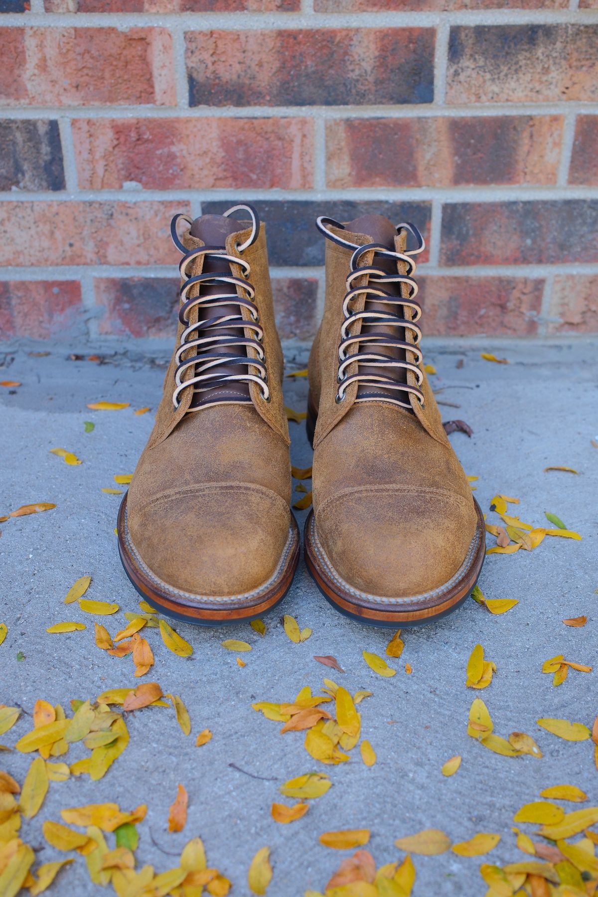 Photo by danadd94 on October 1, 2024 of the Viberg Service Boot in Horween Wheat Predator Roughout.