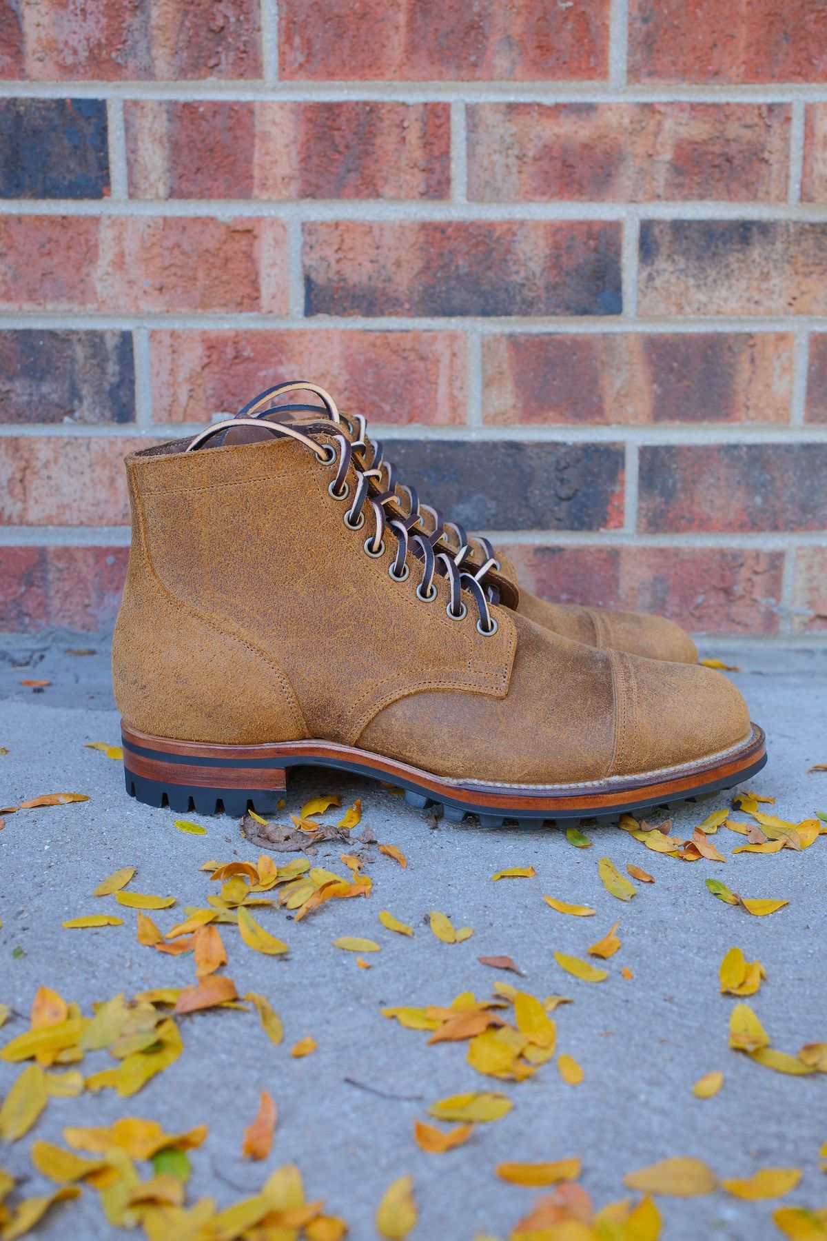 Photo by danadd94 on October 1, 2024 of the Viberg Service Boot in Horween Wheat Predator Roughout.