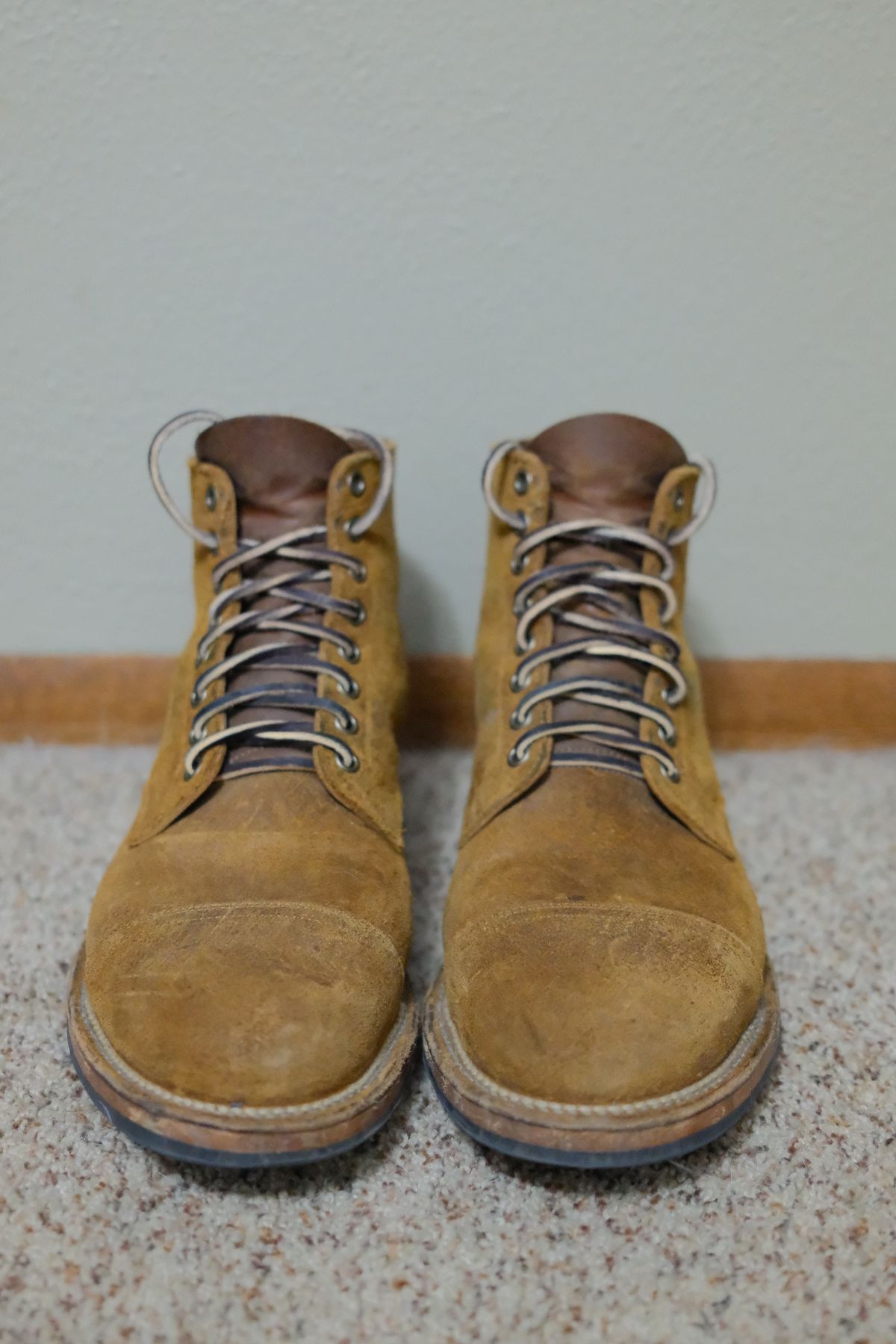 Photo by danadd94 on January 6, 2025 of the Viberg Service Boot in Horween Wheat Predator Roughout.