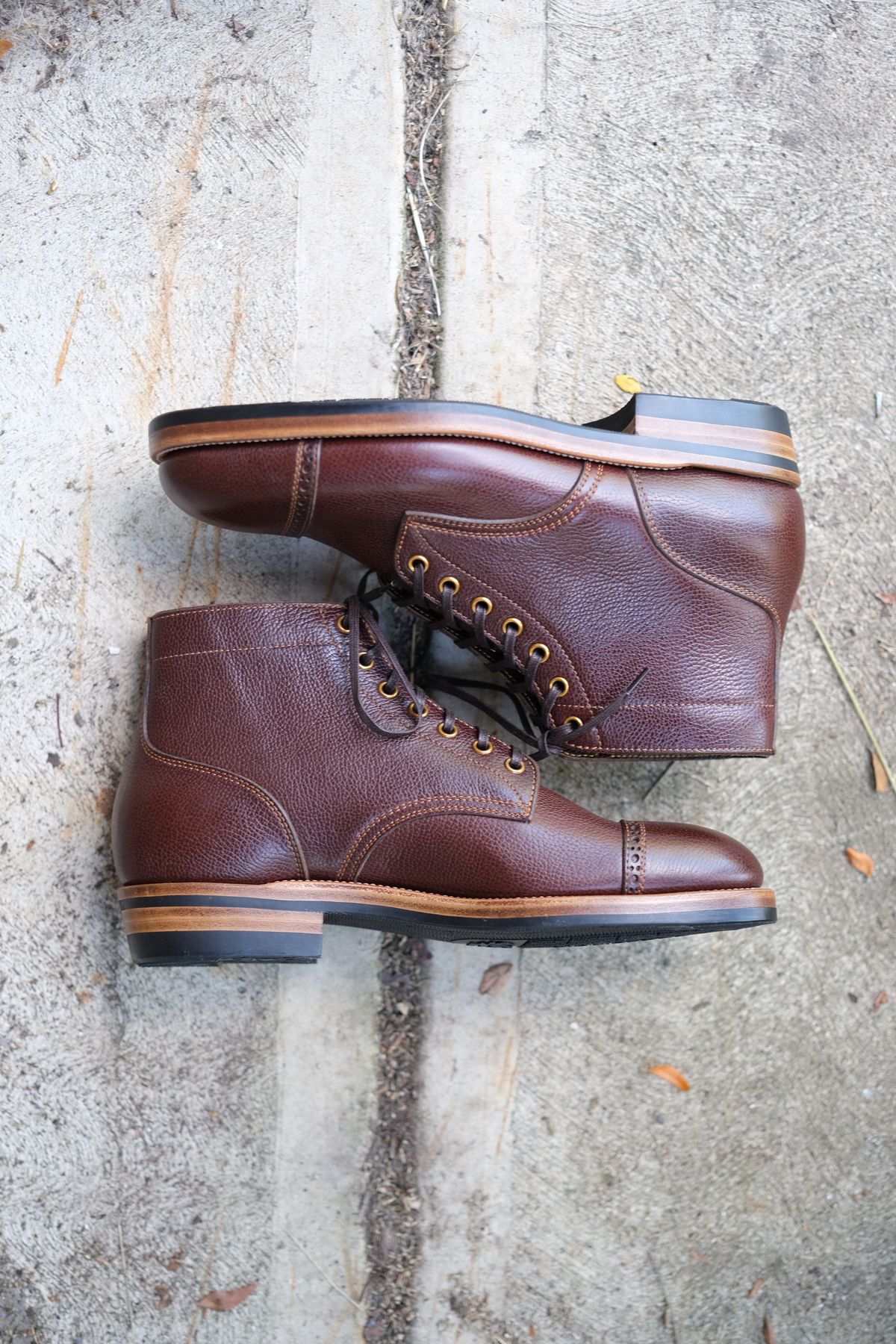 Photo by danadd94 on October 1, 2022 of the Iron Boots Devil Dog in D'Annonay Pebbled Rosewood Calf.