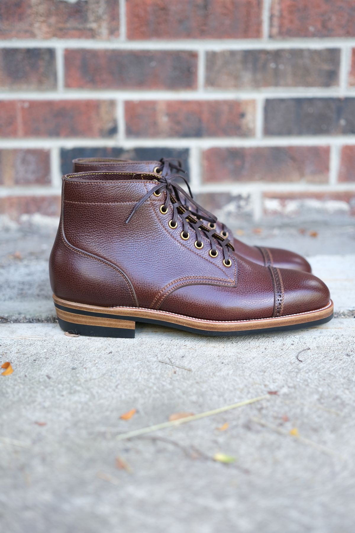 Photo by danadd94 on October 1, 2022 of the Iron Boots Devil Dog in D'Annonay Pebbled Rosewood Calf.