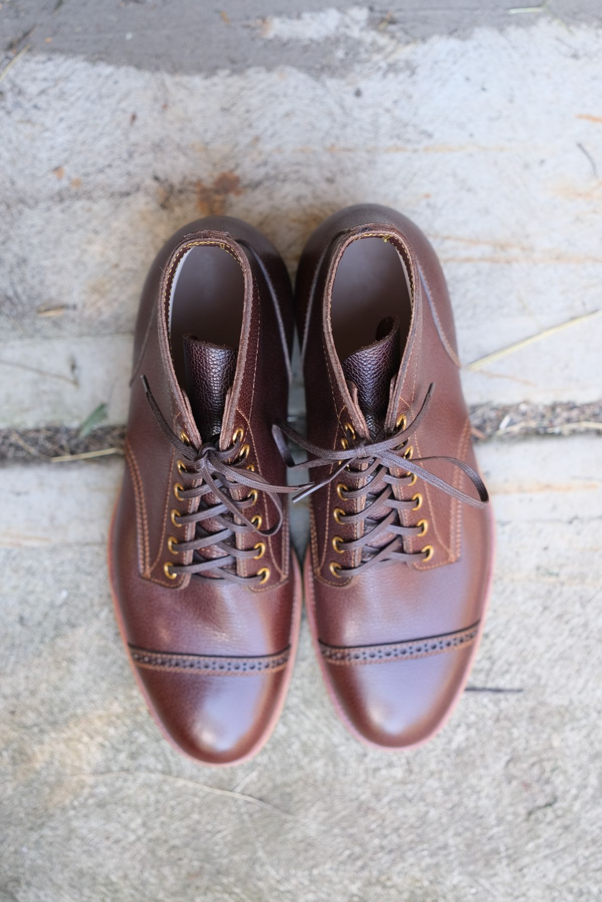 Photo by danadd94 on October 1, 2022 of the Iron Boots Devil Dog in D'Annonay Pebbled Rosewood Calf.