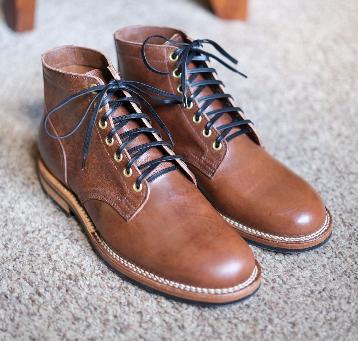 Photo by danadd94 on September 28, 2022 of the Viberg Service Boot in Horween Brown Waxed Flesh.