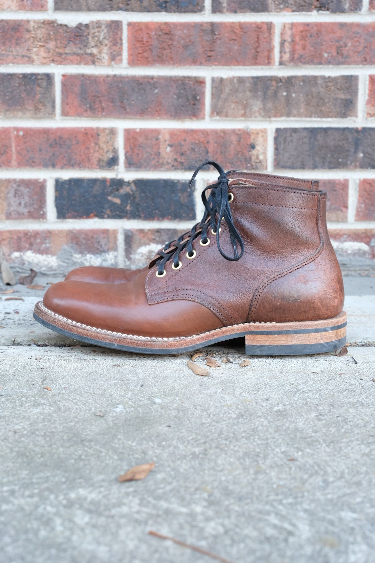 Photo by danadd94 on December 1, 2022 of the Viberg Service Boot in Horween Brown Waxed Flesh.