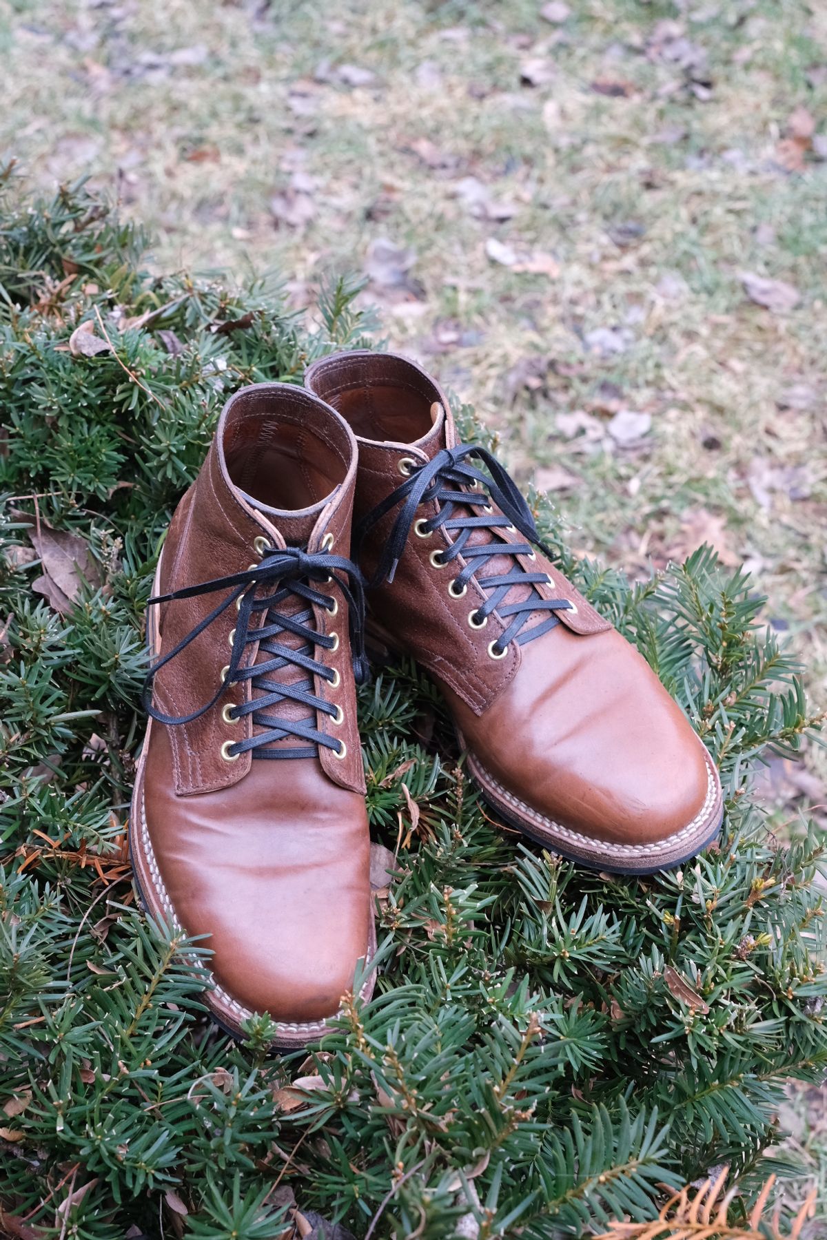 Photo by danadd94 on January 2, 2023 of the Viberg Service Boot in Horween Brown Waxed Flesh.