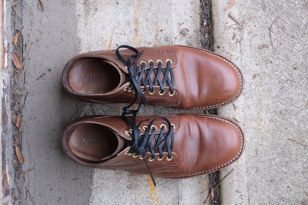 Photo by danadd94 on January 2, 2023 of the Viberg Service Boot in Horween Brown Waxed Flesh.