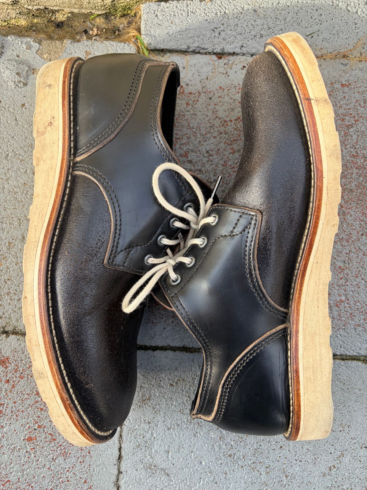 Photo by kenmar1010 on January 2, 2026 of the BHHB Stanley Street Shoe in Horween Black Waxed Flesh.