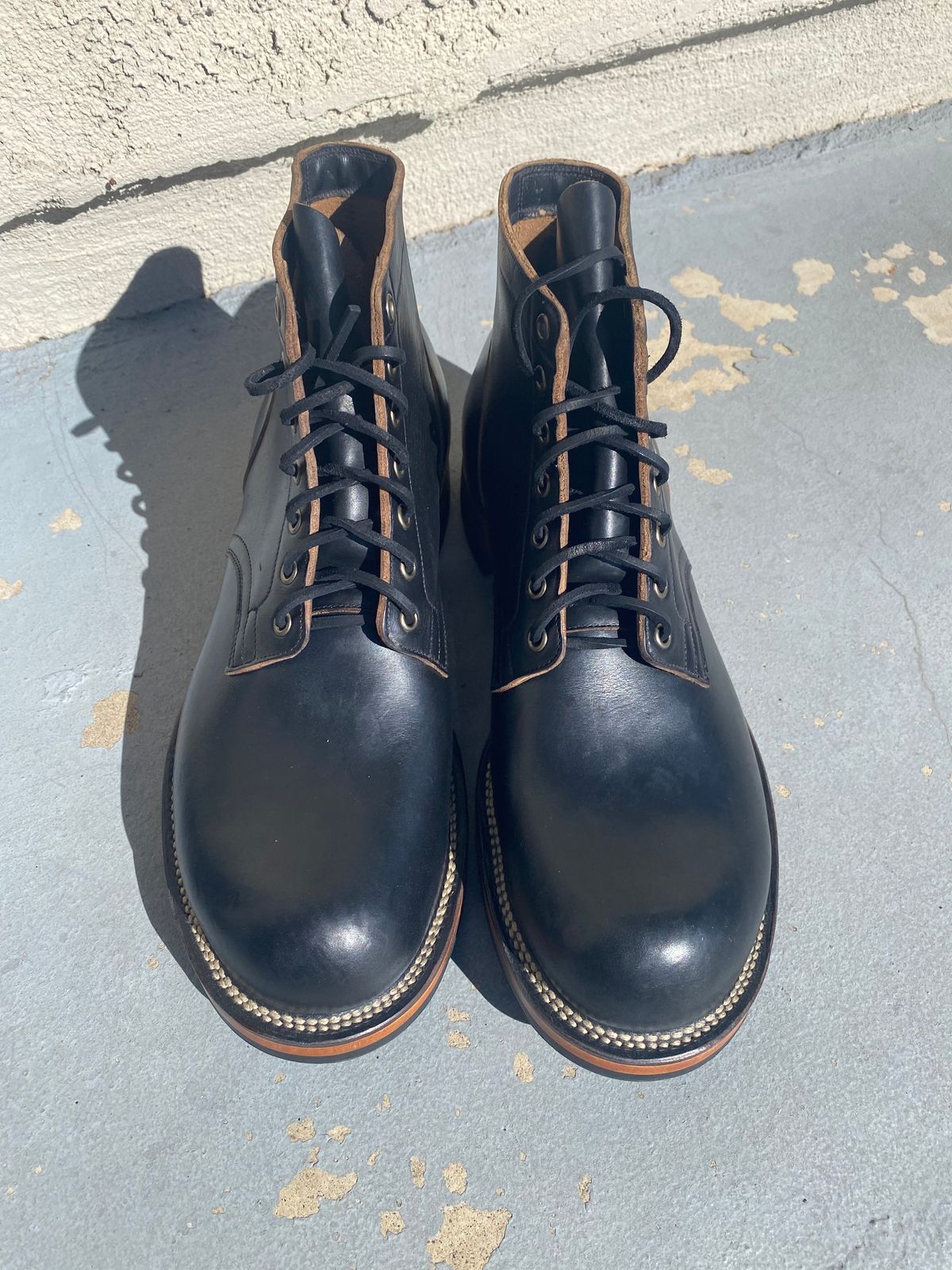 Photo by kenmar1010 on October 2, 2025 of the Viberg Service Boot in Horween Black Chromexcel.