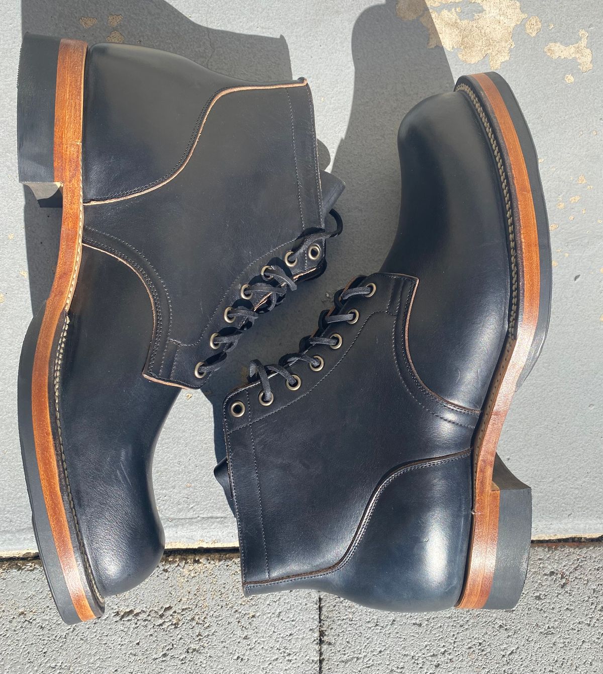 Photo by kenmar1010 on October 2, 2025 of the Viberg Service Boot in Horween Black Chromexcel.