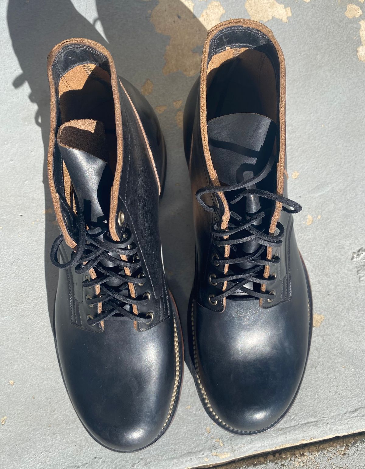 Photo by kenmar1010 on October 2, 2025 of the Viberg Service Boot in Horween Black Chromexcel.
