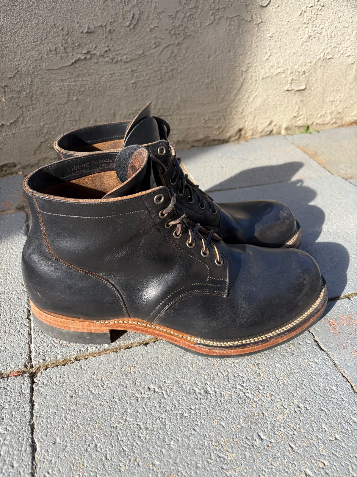 Photo by kenmar1010 on February 2, 2026 of the Viberg Service Boot in Horween Black Chromexcel.