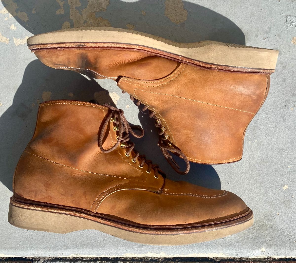 Photo by kenmar1010 on November 1, 2024 of the Alden Indy Boot in Smooth Tan Chamois.
