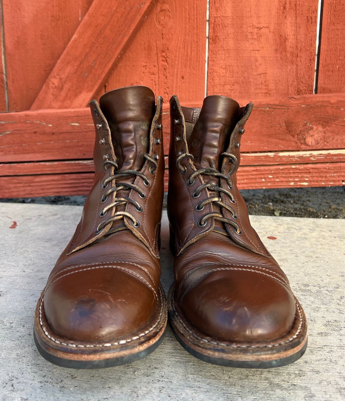 Photo by kenmar1010 on January 4, 2024 of the White's MP-Sherman Toe Cap in Horween British Tan Chromexcel.