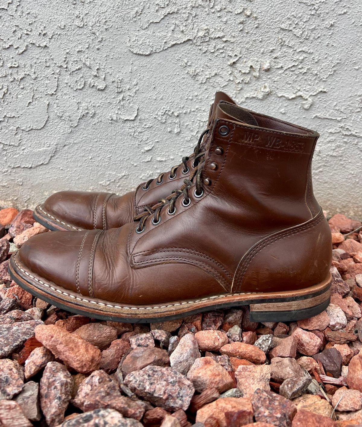 Photo by kenmar1010 on April 5, 2024 of the White's MP-Sherman Toe Cap in Horween British Tan Chromexcel.