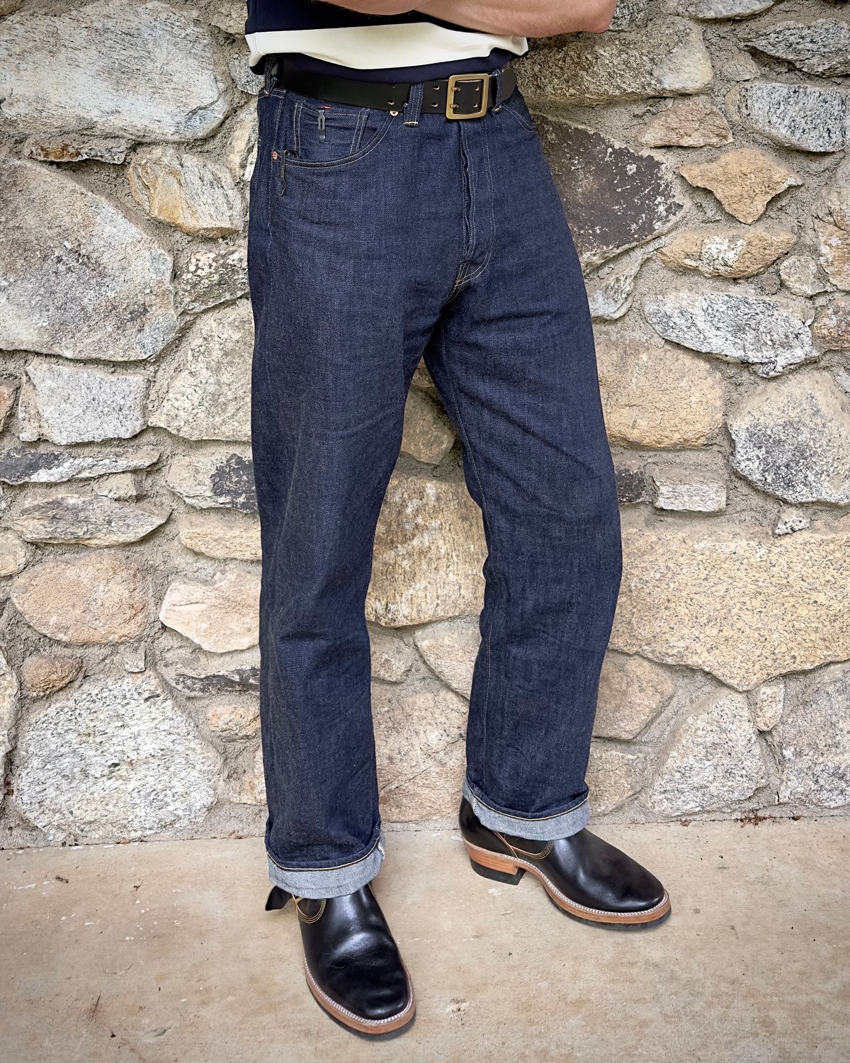 Photo by UglyJoe on July 19, 2023 of the Prof Barnets Neocliffwood Boots in Maryam Black Teacore Horsebutt.